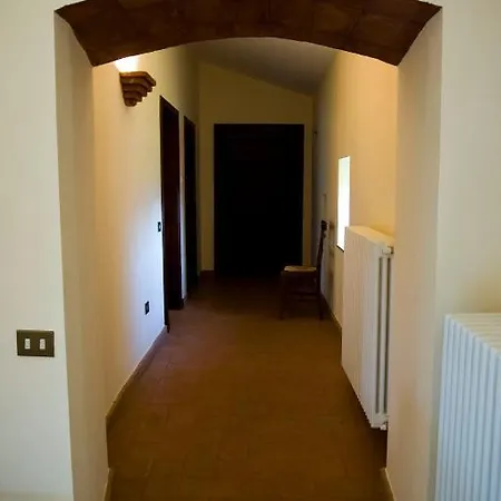 Azienda Agraria Montelujano Gubbio Camera foto